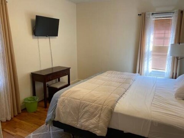 2 quartos, ferros/tábuas de passar roupa, Wi-Fi, roupa de cama