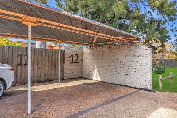 Property grounds - Vintage Groove at the Garden End (Albion)