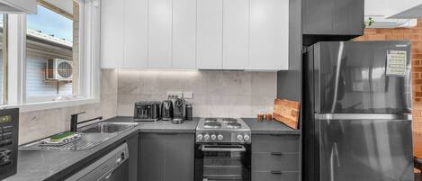 Fridge, microwave, oven, stovetop