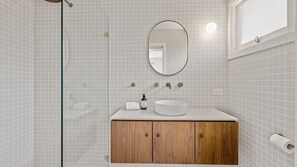 Een douche, een haardroger