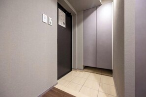 Interior - ALTERNA Kuramae (Tokyo)