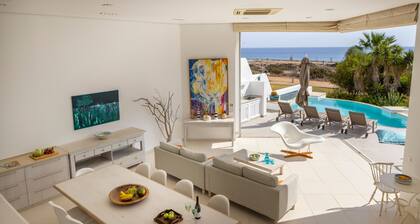 Protaras Seafront Villa Alemar