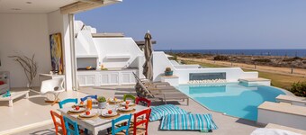 Protaras Seafront Villa Alemar