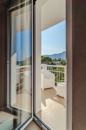 Habitación Deluxe, vistas al mar | Terraza o patio