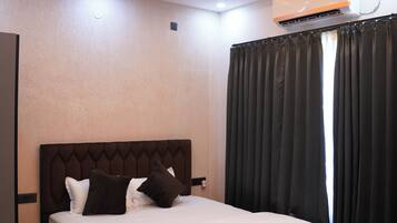 Ropa de cama de alta calidad, colchones Select Comfort, escritorio