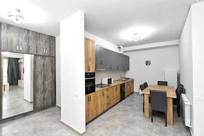 Basic Apartment | Private kitchen
