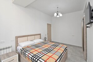 Blackout curtains, iron/ironing board, free WiFi - Apartment by Luxe Group DI412 (Yerevan)