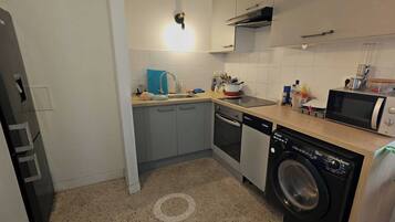 ๋์ฅ๊ณ , ์ ์๋ ์ธ์ง, ์ค๋ธ, ์ฟกํ