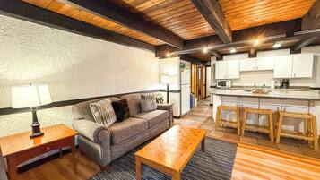 Cheminée, espaces bureaux