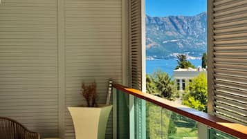 Deluxe Apartment, Sea View | Terrace/patio