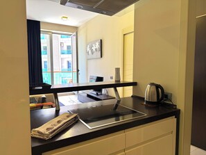 Apartamento luxo, vista para o mar | Cozinha privada