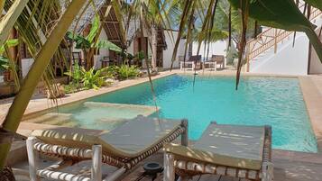 Alberca al aire libre