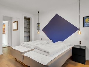 4 bedrooms, internet