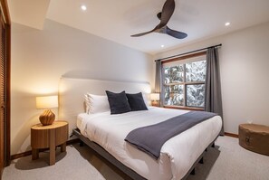 3 chambres, fer et planche à repasser, Wi-Fi gratuit, draps fournis