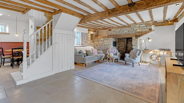 Téléviseur, bureau