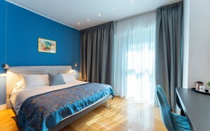 Standard Room | In-room safe, desk, free WiFi