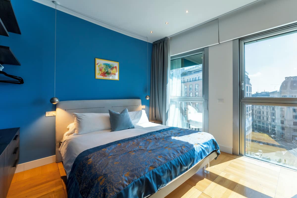 Camera Standard | Una cassaforte in camera, una scrivania, Wi-Fi gratuito