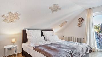 Bügeleisen/Bügelbrett, WLAN, Bettwäsche