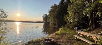 Comfort & Lake Access | Au Pic du Lac