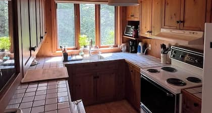 Comfort & Lake Access | Au Pic du Lac