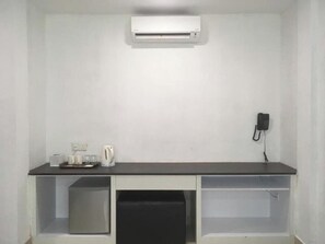 Bàn, truy cập Internet không dây miễn phí 