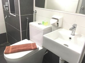 Dutxa, tovalloles, sabó i xampú