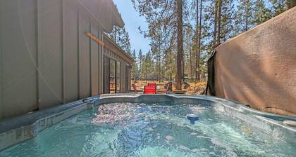 Whistling Swan 8 - Cute! SHARC, Private Hot Tub, A/C