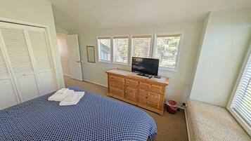 4 bedrooms, iron/ironing board, internet