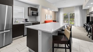 Unclassified image, 5 of 43, button - Family-Friendly XL Studio | Pool, Parking, Sleeps 4+ (Miami)