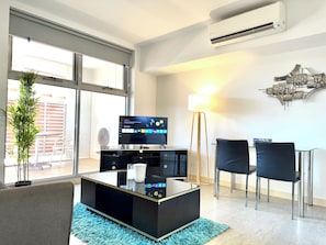 Interior - The Padbury Suites-Premium City Apartment (Bulgarra)