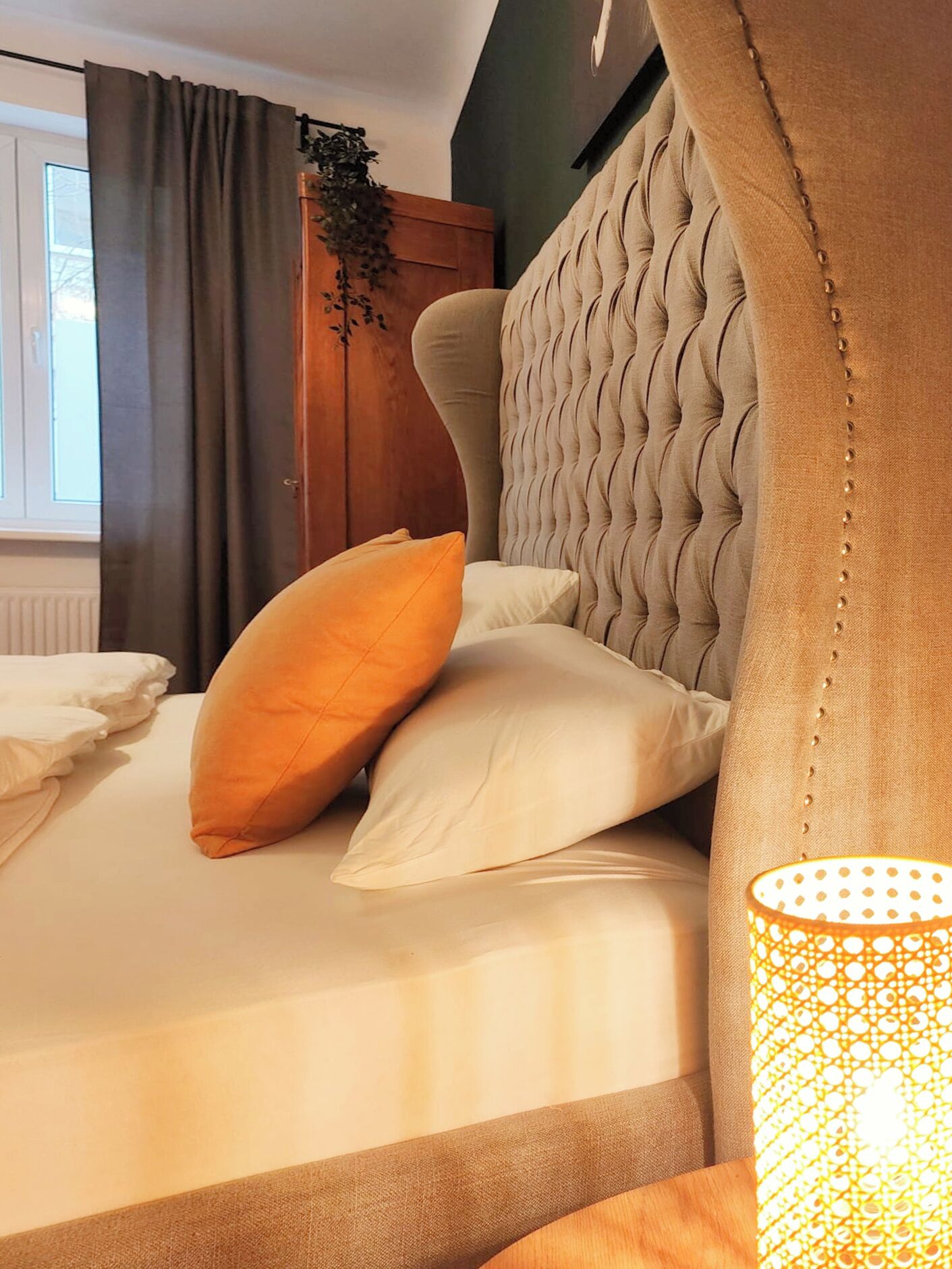 2 slaapkamers, een strijkplank/strijkijzer, reisbedje, gratis wifi