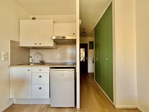 Fridge, microwave, coffee/tea maker