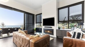 Smart TV, books, offices