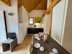 Fridge, microwave, dishwasher