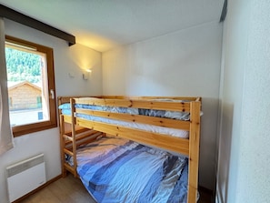 2 bedrooms, free WiFi