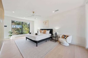 5 bedrooms, iron/ironing board, travel crib, WiFi