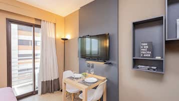 Estúdio premium, vista para a cidade | Sala de jantar