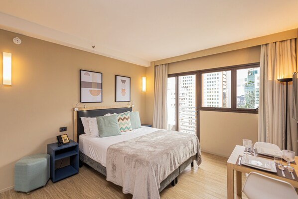 Basic Studio, City View