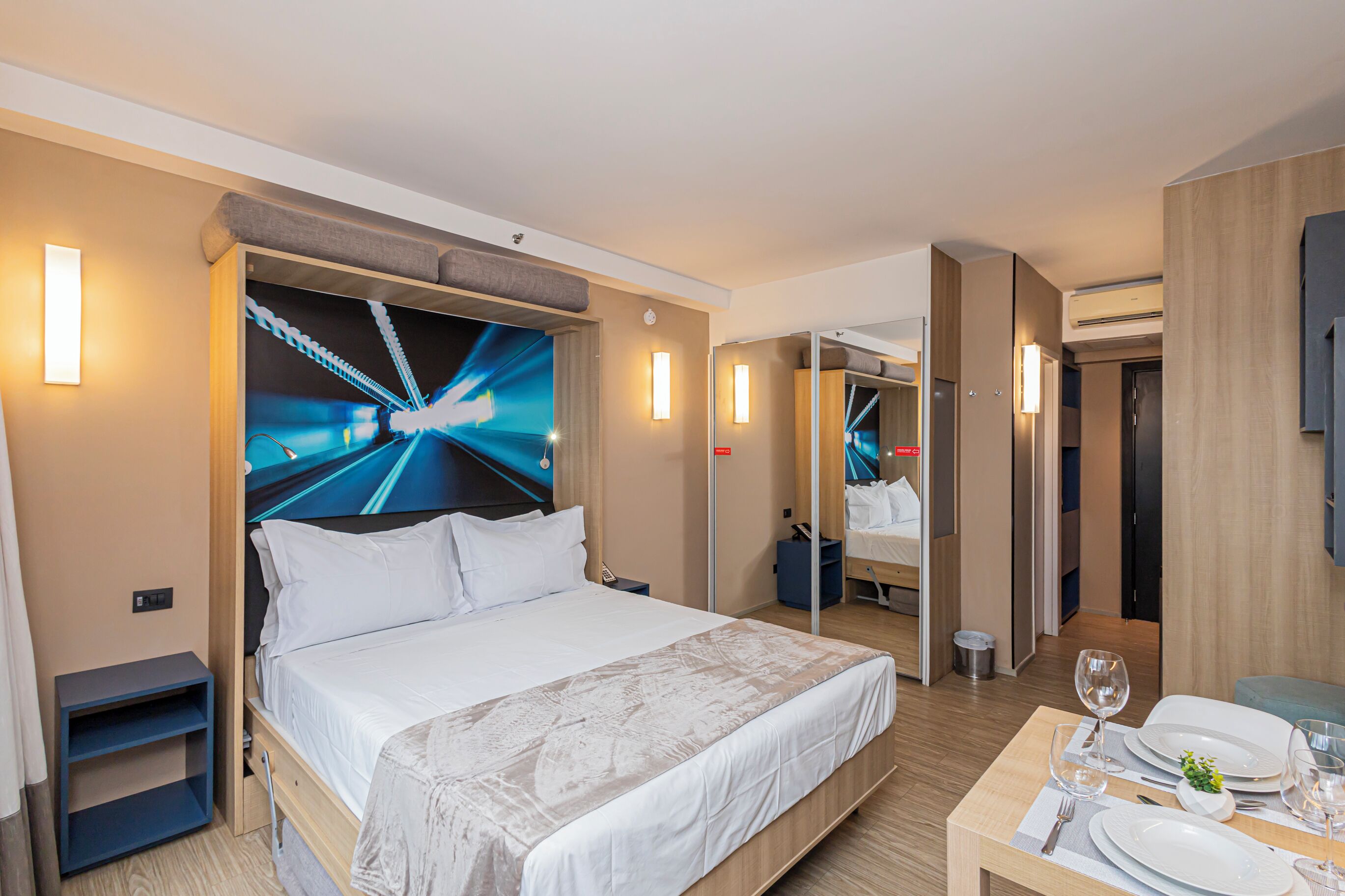 Standard-Studio, Stadtblick | Laptopgeeigneter Arbeitsplatz, kostenloses WLAN