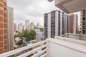 Standard Studio, City View | Balcony