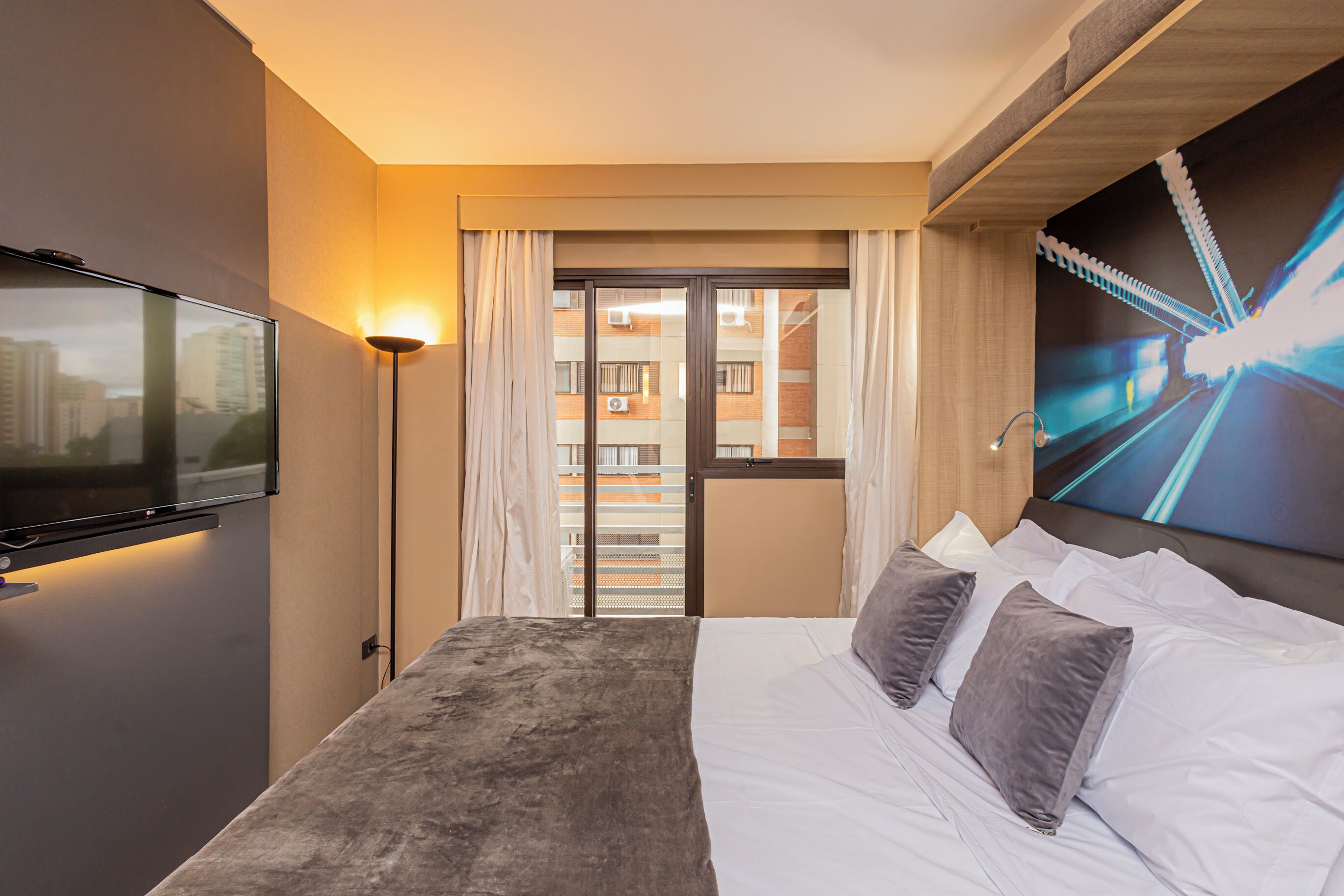 Classic Studio, City View | Laptop workspace, free WiFi