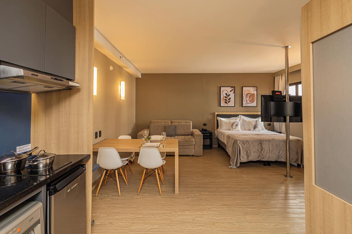 Premium Studio, City View | Laptop workspace, free WiFi