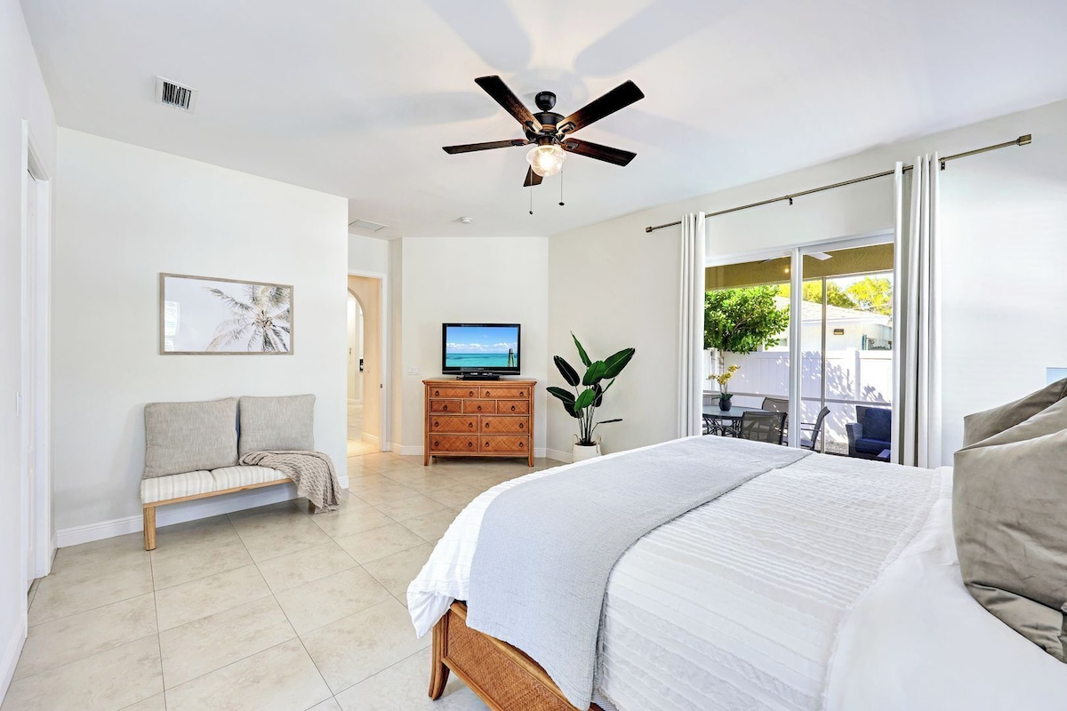 Photo 13 of Relax at Dolphin Dreams | Private Pool, 3BR/2BA Naples Park Retreat