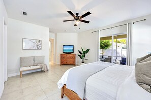 3 bedrooms, desk, iron/ironing board, free WiFi