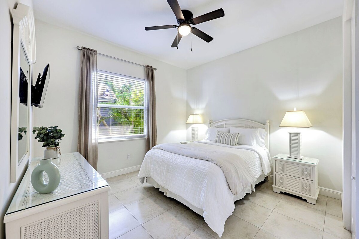 Photo 18 of Relax at Dolphin Dreams | Private Pool, 3BR/2BA Naples Park Retreat