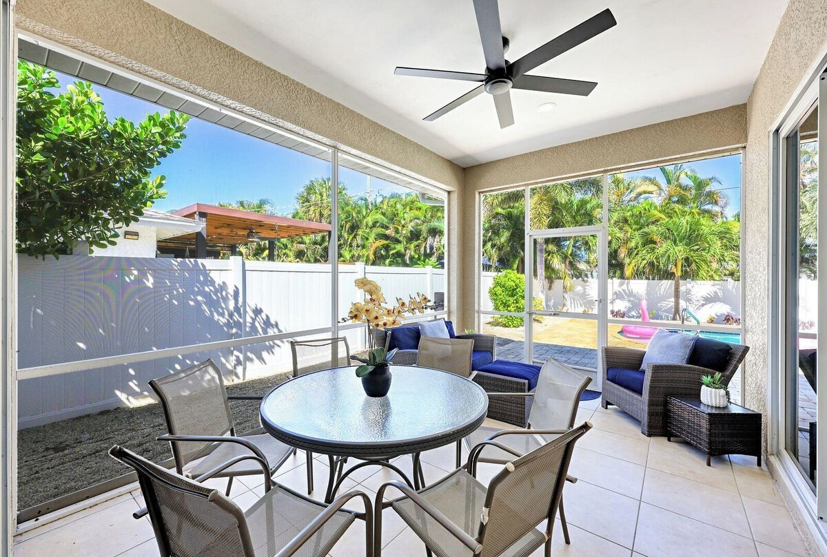 Photo 3 of Relax at Dolphin Dreams | Private Pool, 3BR/2BA Naples Park Retreat