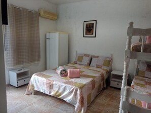 Basic Room, Multiple Beds, Non Smoking, Air conditioning - NOVO ENCANTO (Ubatuba)