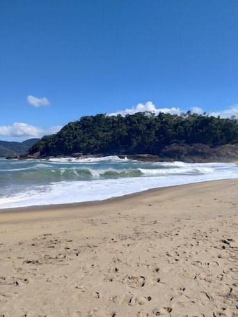 Beach nearby, white sand. NOVO ENCANTO