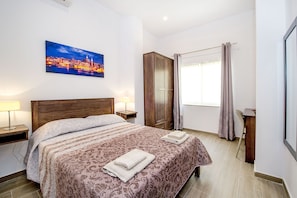 4 chambres, fer et planche Ă repasser, Wi-Fi, literie fournie