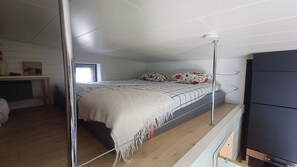 3 habitaciones, tabla de planchar con plancha y wifi gratis 